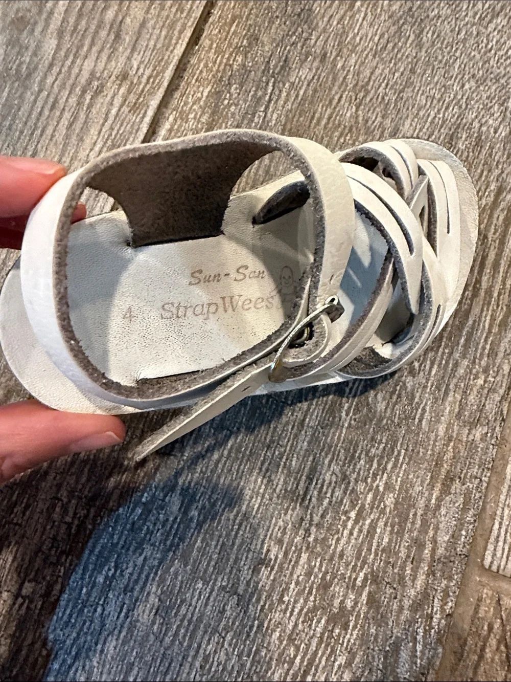 Sun San strap wees white sandals baby size 4